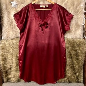 Victoria's Secret Intimates & Sleepwear - Vintage Victoria’s Secret Slip Chemise Dress Victoria's Secret Intimates & Sleepwear - Vintage Victoria’s Secret Slip Chemise Dress